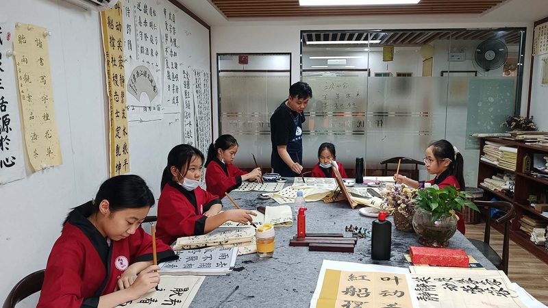 选择适合自己的网课，需关注以下几个方面：