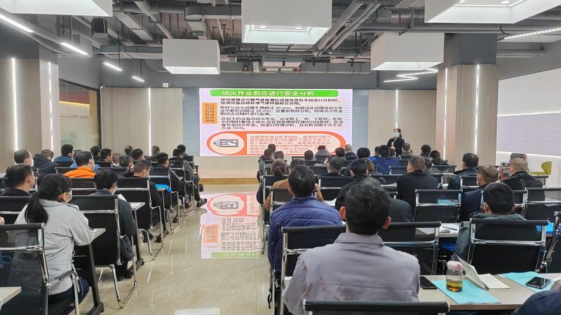 电工培训学校拿证时间，你需要了解的几点